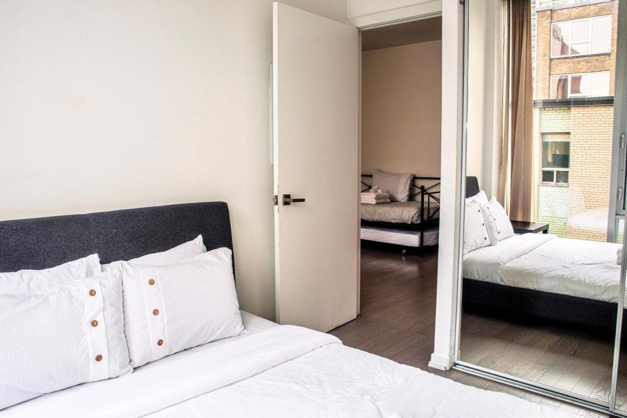 Modern Condo In The Heart Of Downtown Toronto Exteriör bild