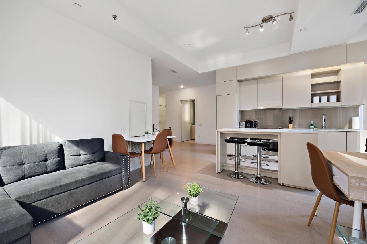 Modern Condo In The Heart Of Downtown Toronto Exteriör bild